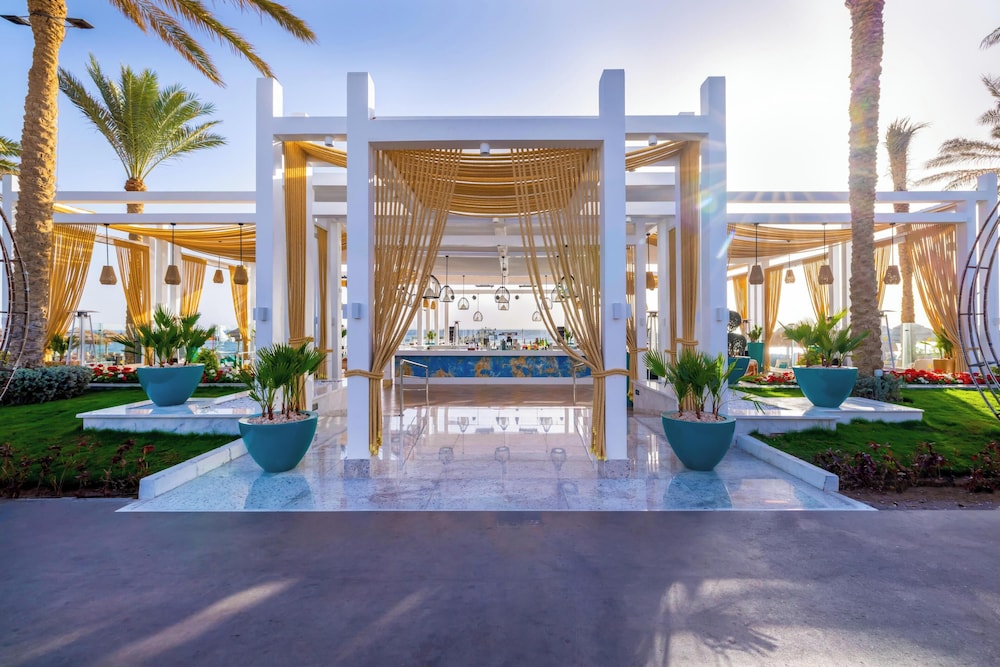 Rixos Sharm El Sheikh Adults Only 18 + — Hotel building in Sharm El Sheikh, Red Sea