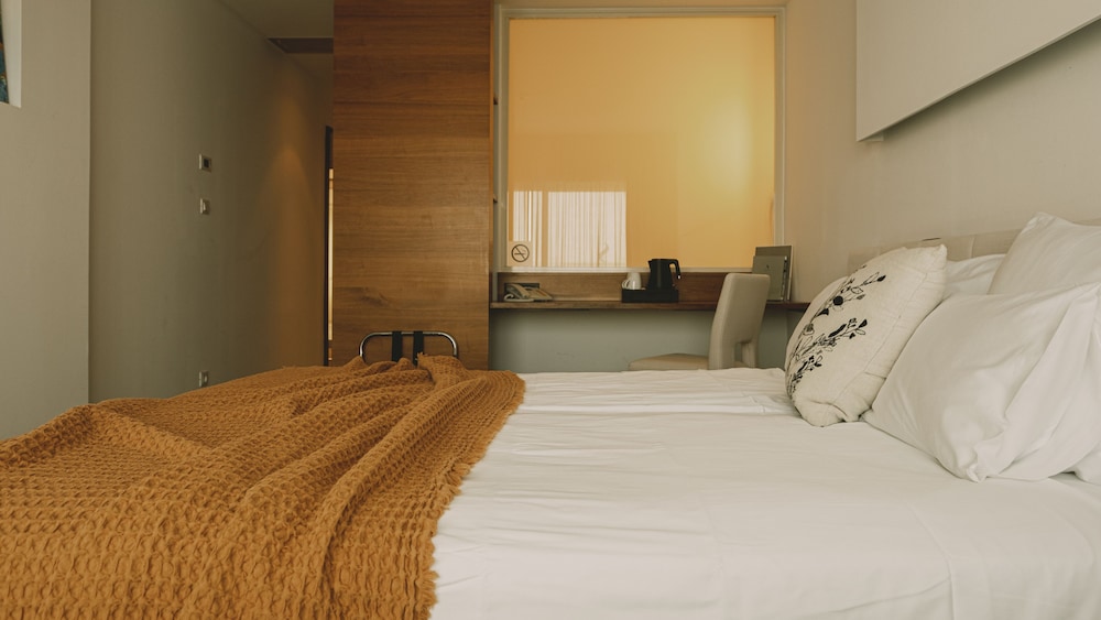 Hotel Split — Hotel rooms in Podstrana, Split-Dalmatia