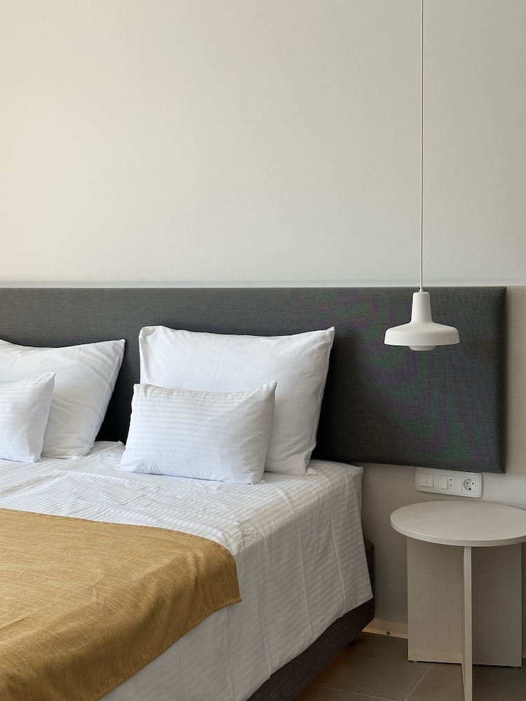Hotel Split — Hotel rooms in Podstrana, Split-Dalmatia