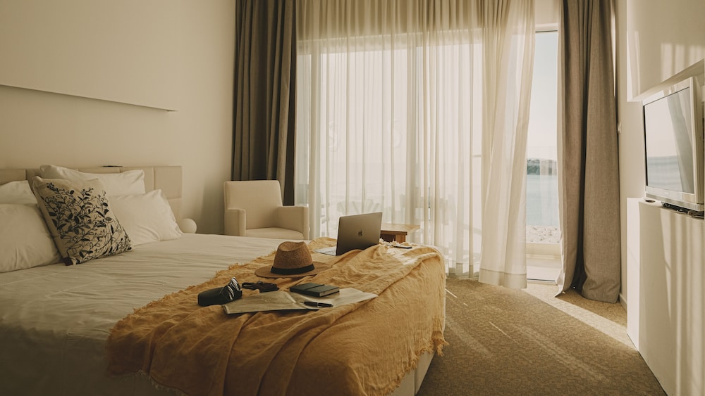 Hotel Split — Hotel rooms in Podstrana, Split-Dalmatia