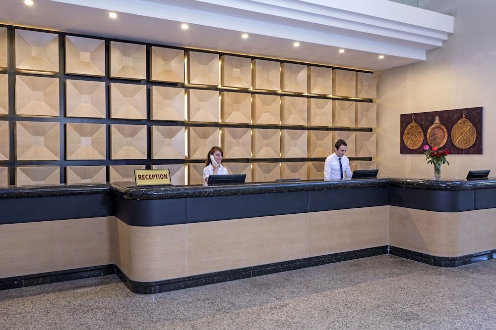 Özkaymak Falez Hotel — Hotel building in Antalya