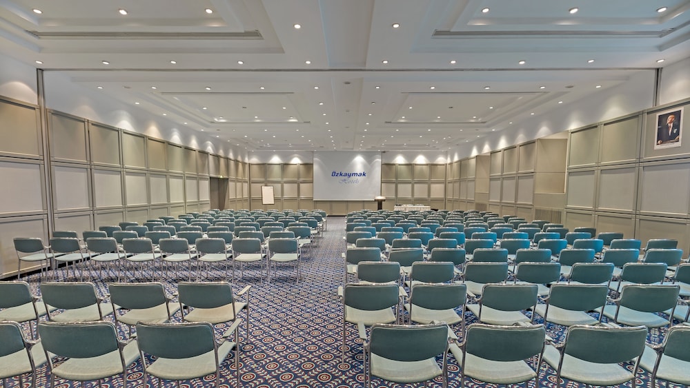Özkaymak Falez Hotel — Hotel building in Antalya