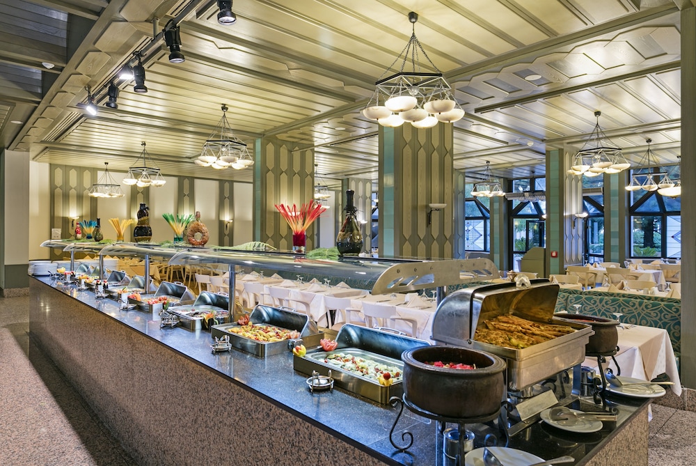 Özkaymak Falez Hotel — Restaurant & bars in Antalya