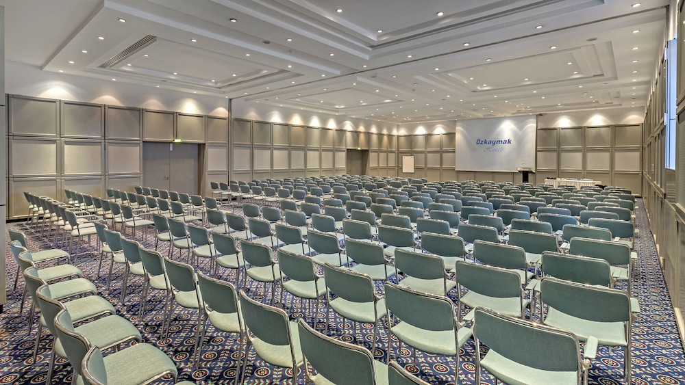 Özkaymak Falez Hotel — Hotel building in Antalya