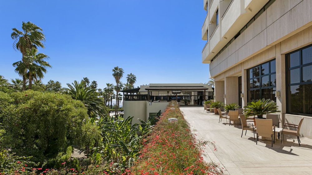 Özkaymak Falez Hotel — Hotel building in Antalya