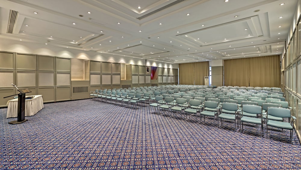 Özkaymak Falez Hotel — Hotel building in Antalya