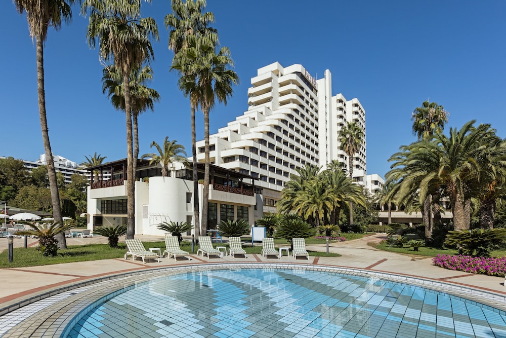 Özkaymak Falez Hotel — Hotel building in Antalya