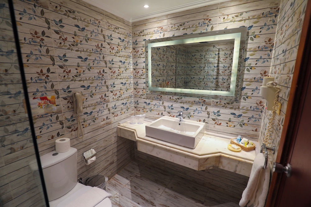 Amwaj Oyoun Resort & Casino — Hotel rooms in Sharm El Sheikh, Red Sea