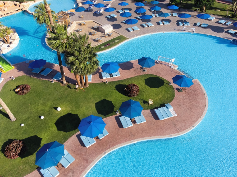 Amwaj Oyoun Resort & Casino — Swimming pool in Sharm El Sheikh, Red Sea