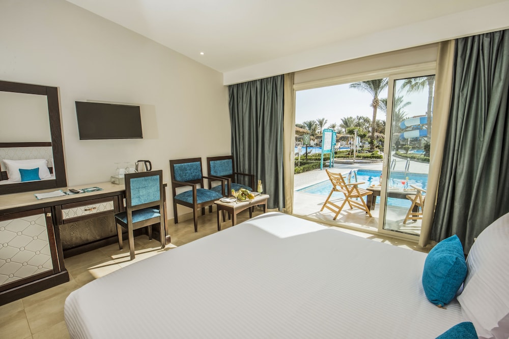 SUNRISE Aqua Joy Resort - All inclusive — Hotel rooms in Hurghada, Red Sea