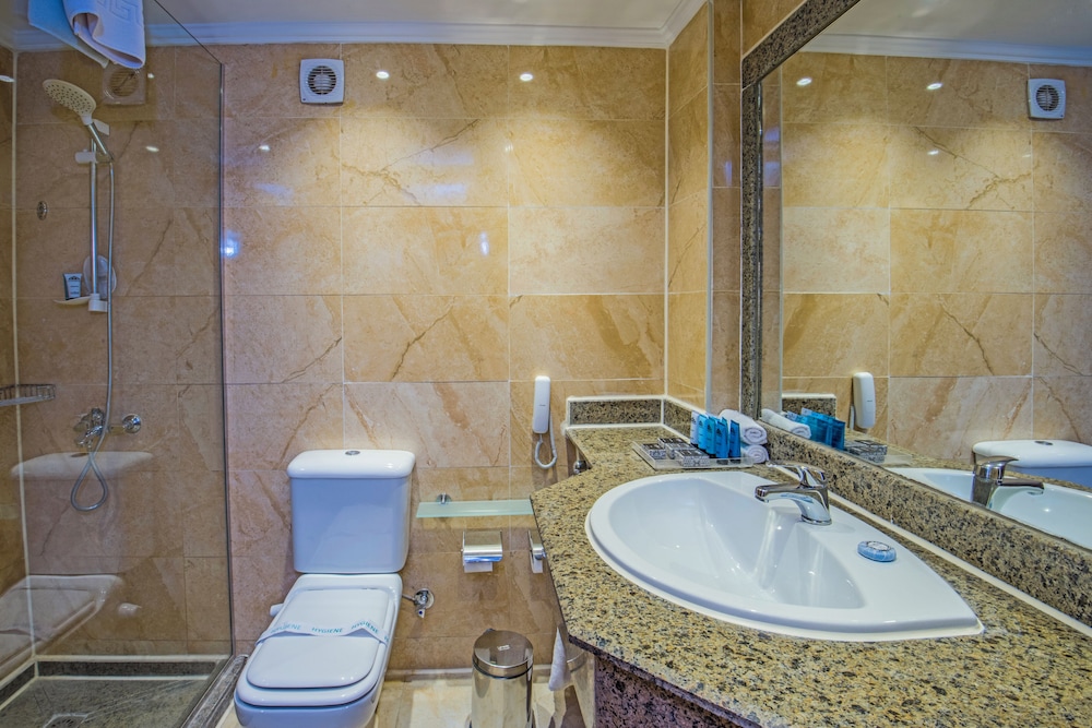 SUNRISE Aqua Joy Resort - All inclusive — Hotel rooms in Hurghada, Red Sea