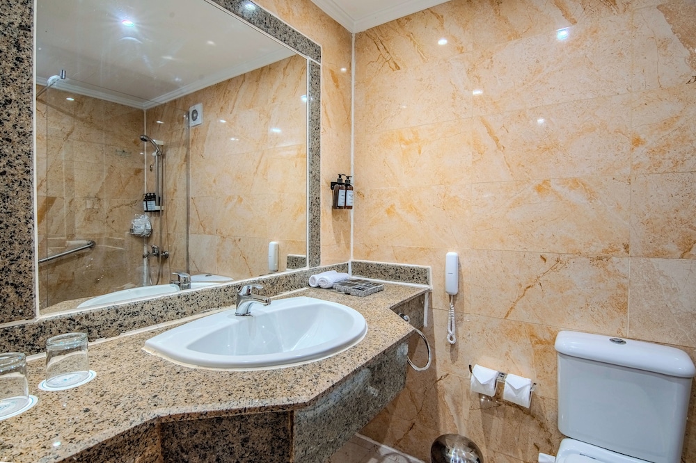 SUNRISE Aqua Joy Resort - All inclusive — Hotel rooms in Hurghada, Red Sea