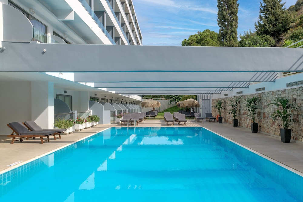 Oceanis Hotel — Swimming pool in Rhodes Town, South Aegean