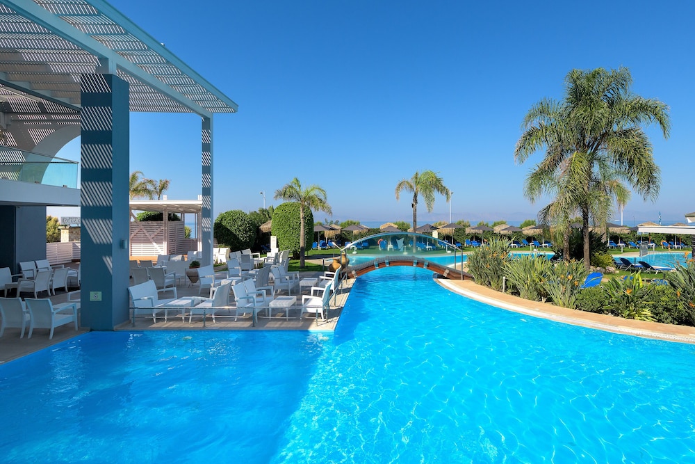 Oceanis Hotel — Swimming pool in Rhodes Town, South Aegean