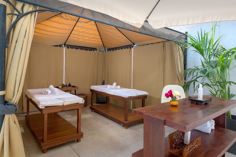 Oceanis Hotel — Spa in Rhodes Town, South Aegean