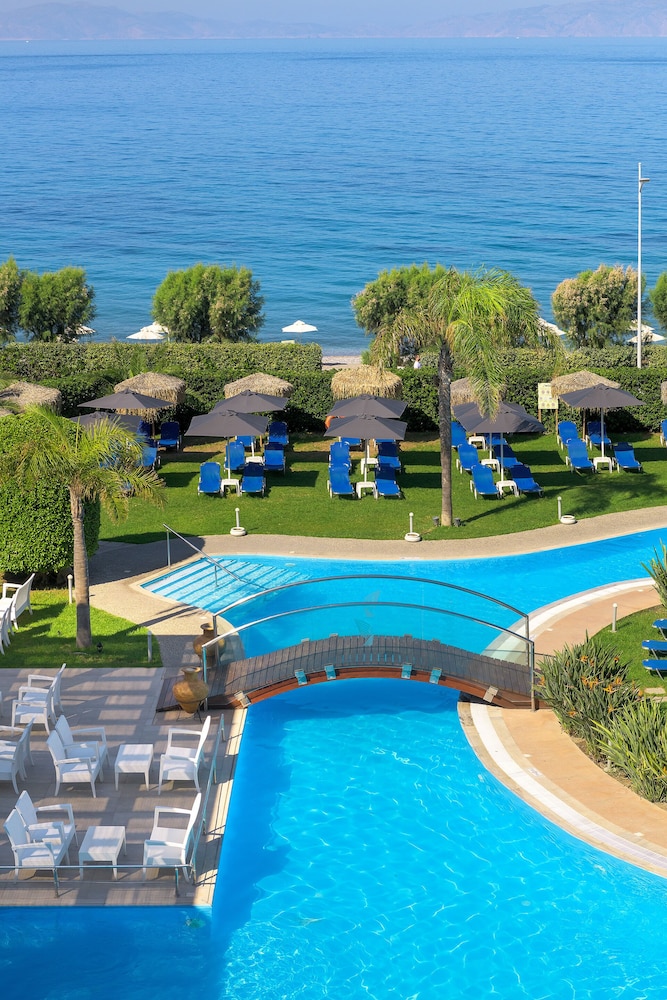 Oceanis Hotel — Swimming pool in Rhodes Town, South Aegean