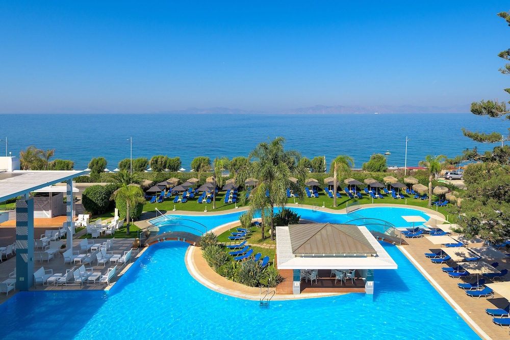 Oceanis Hotel — Swimming pool in Rhodes Town, South Aegean