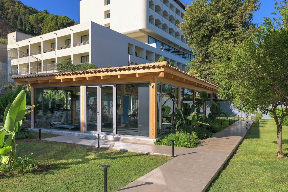 Oceanis Hotel — Hotel building in Rhodes Town, South Aegean