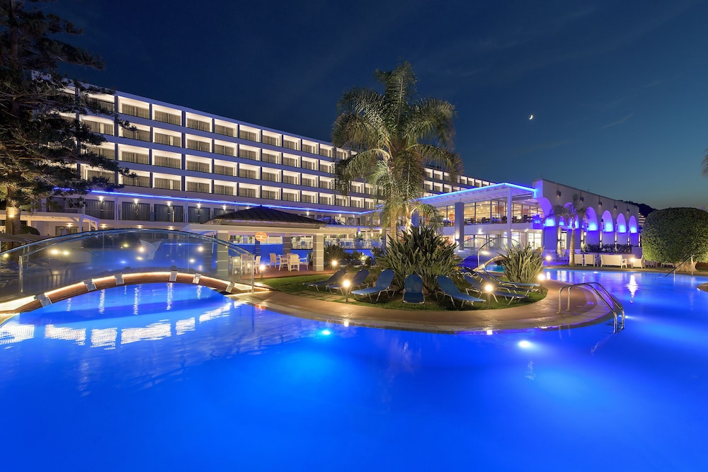 Oceanis Hotel — Swimming pool in Rhodes Town, South Aegean