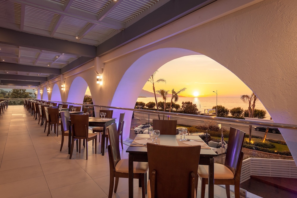 Oceanis Hotel — Restaurant & bars in Rhodes Town, South Aegean