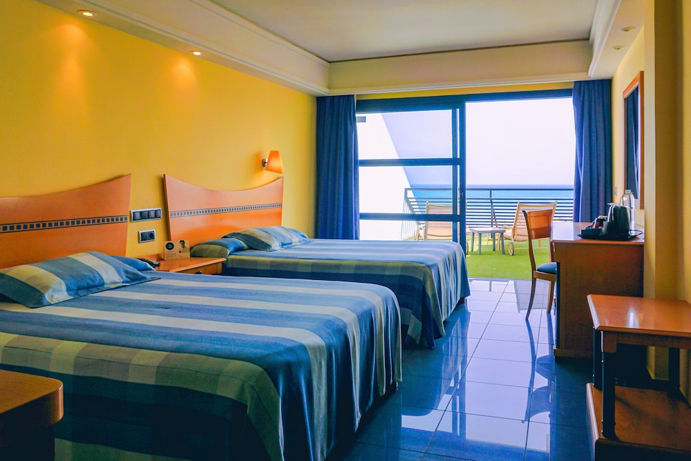 SBH Crystal Beach Hotel & Suites - Adults Only — Hotel rooms in Costa Calma, Canary Islands
