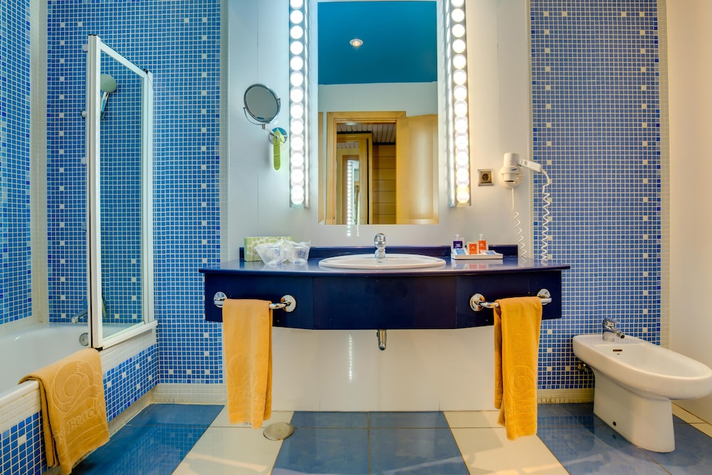 SBH Crystal Beach Hotel & Suites - Adults Only — Hotel rooms in Costa Calma, Canary Islands