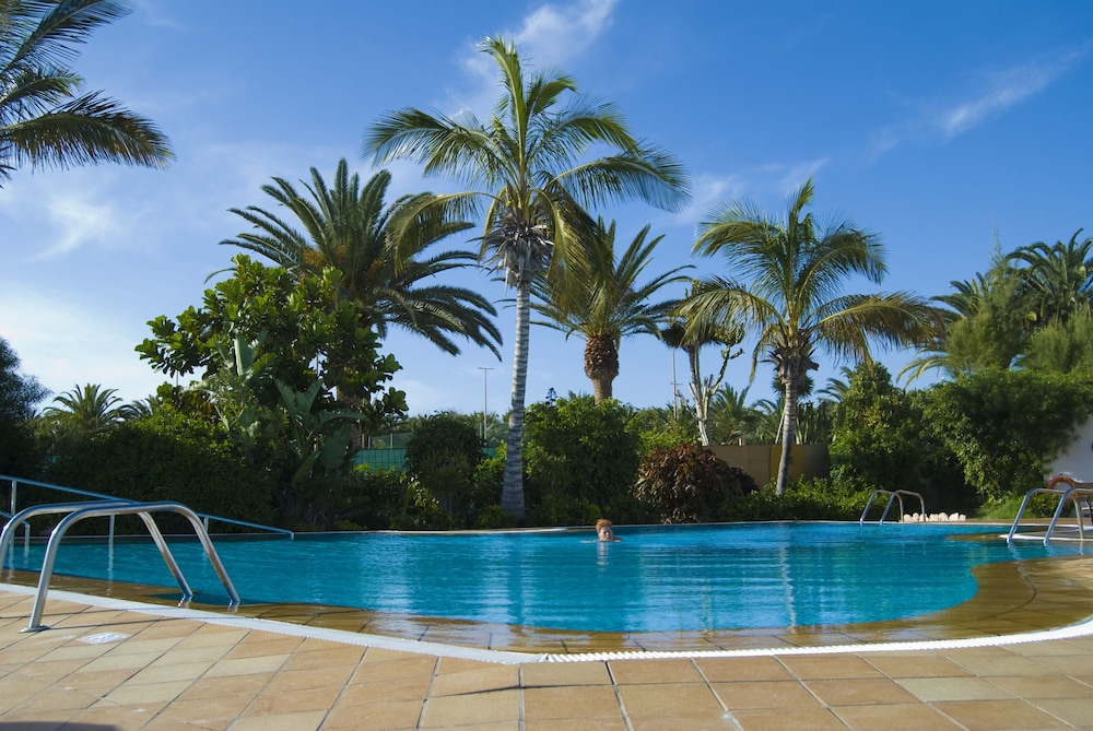 SBH Crystal Beach Hotel & Suites - Adults Only — Swimming pool in Costa Calma, Canary Islands