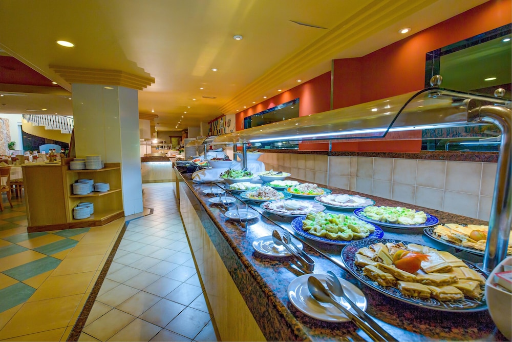 SBH Crystal Beach Hotel & Suites - Adults Only — Restaurant & bars in Costa Calma, Canary Islands