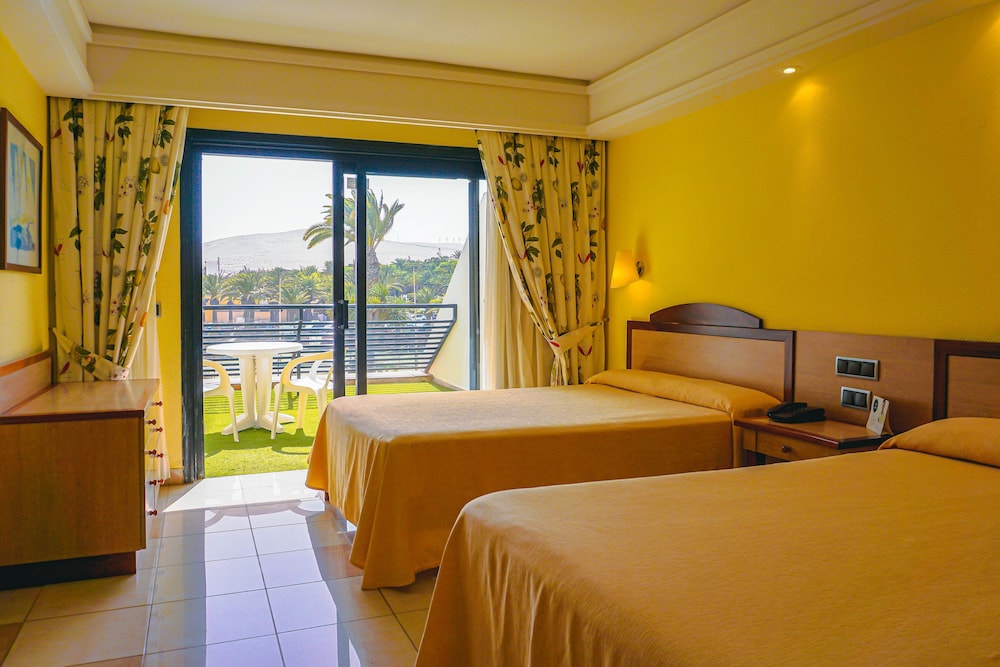 SBH Crystal Beach Hotel & Suites - Adults Only — Hotel rooms in Costa Calma, Canary Islands