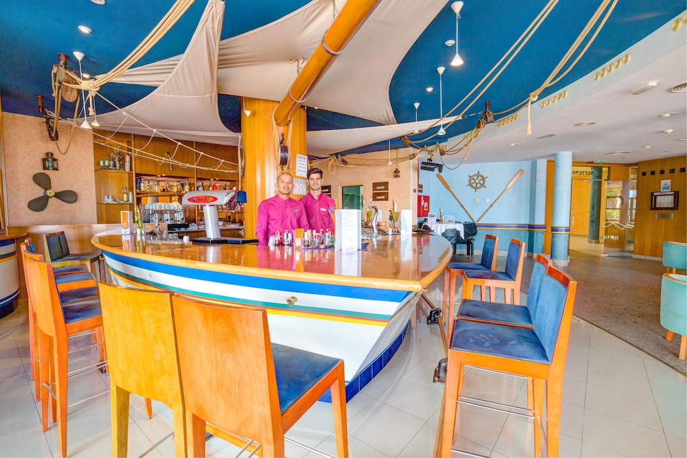 SBH Crystal Beach Hotel & Suites - Adults Only — Restaurant & bars in Costa Calma, Canary Islands