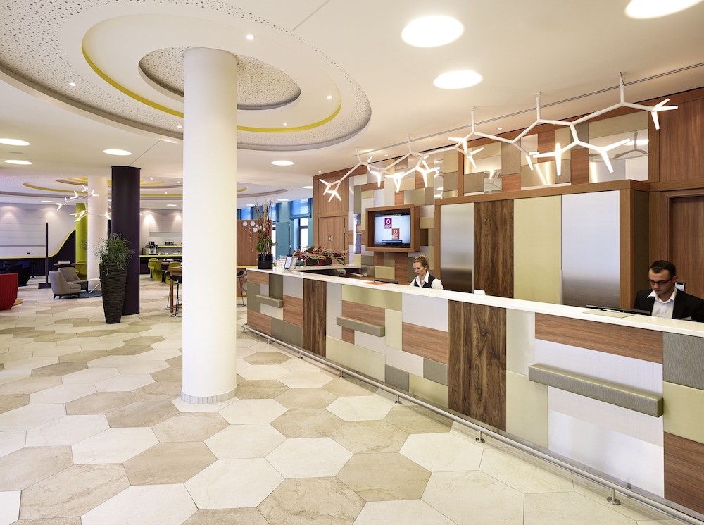 Aparthotel Adagio Köln City — Hotel building in Cologne, North Rhine-Westphalia