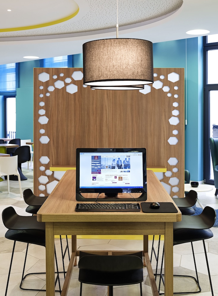 Aparthotel Adagio Köln City — Hotel building in Cologne, North Rhine-Westphalia