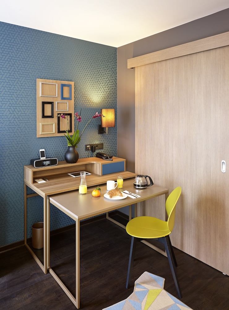 Aparthotel Adagio Köln City — Hotel rooms in Cologne, North Rhine-Westphalia