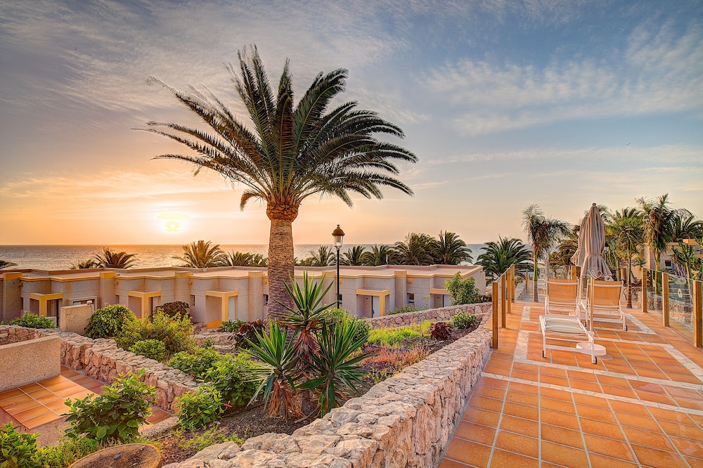 SBH Monica Beach Hotel — Hotel building in Costa Calma, Canary Islands