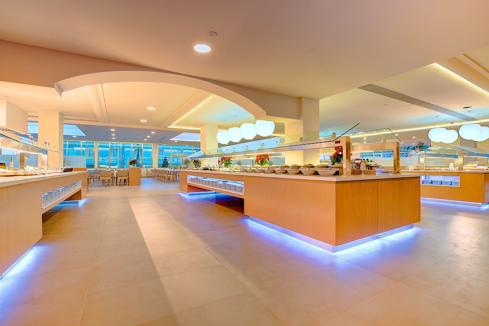 SBH Monica Beach Hotel — Restaurant & bars in Costa Calma, Canary Islands