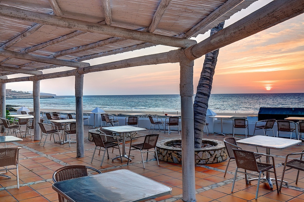 SBH Monica Beach Hotel — Restaurant & bars in Costa Calma, Canary Islands