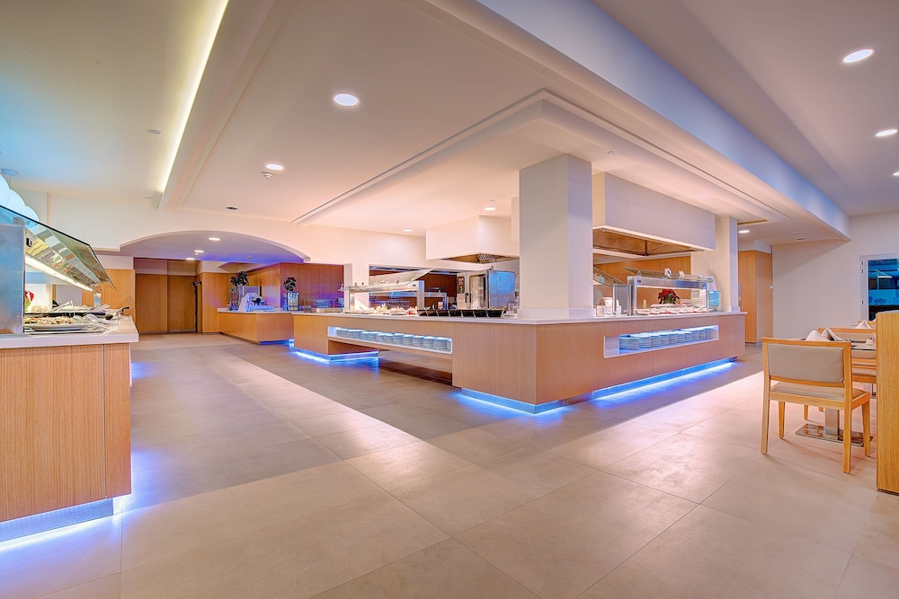 SBH Monica Beach Hotel — Restaurant & bars in Costa Calma, Canary Islands