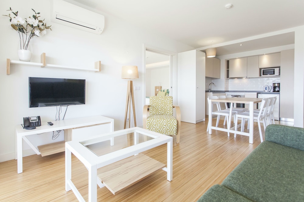 Alfagar Aparthotel — Hotel rooms in Albufeira, Faro