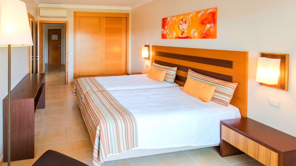 Alfagar Aparthotel — Hotel rooms in Albufeira, Faro