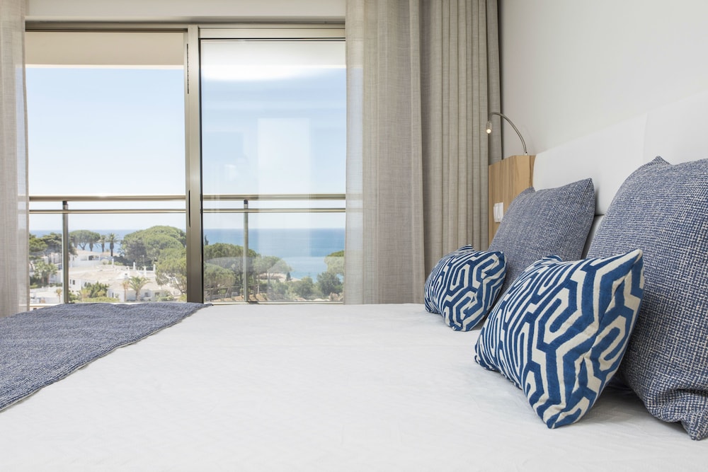 Alfagar Aparthotel — Hotel rooms in Albufeira, Faro