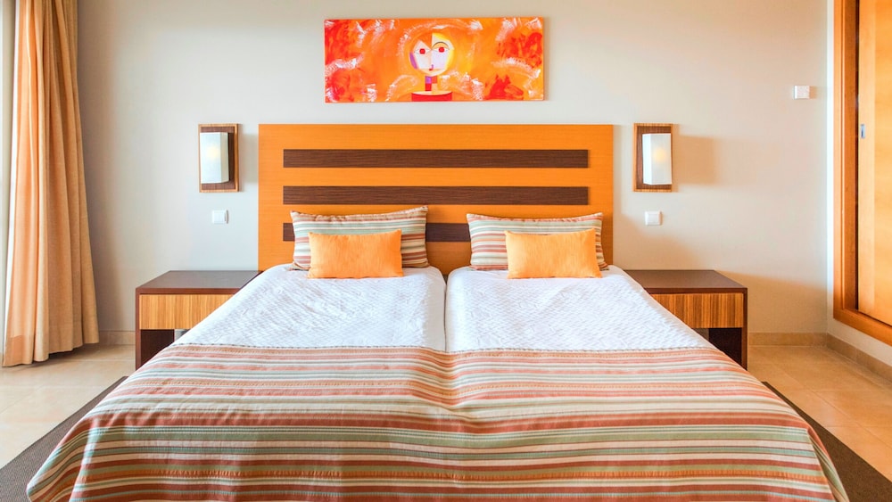 Alfagar Aparthotel — Hotel rooms in Albufeira, Faro