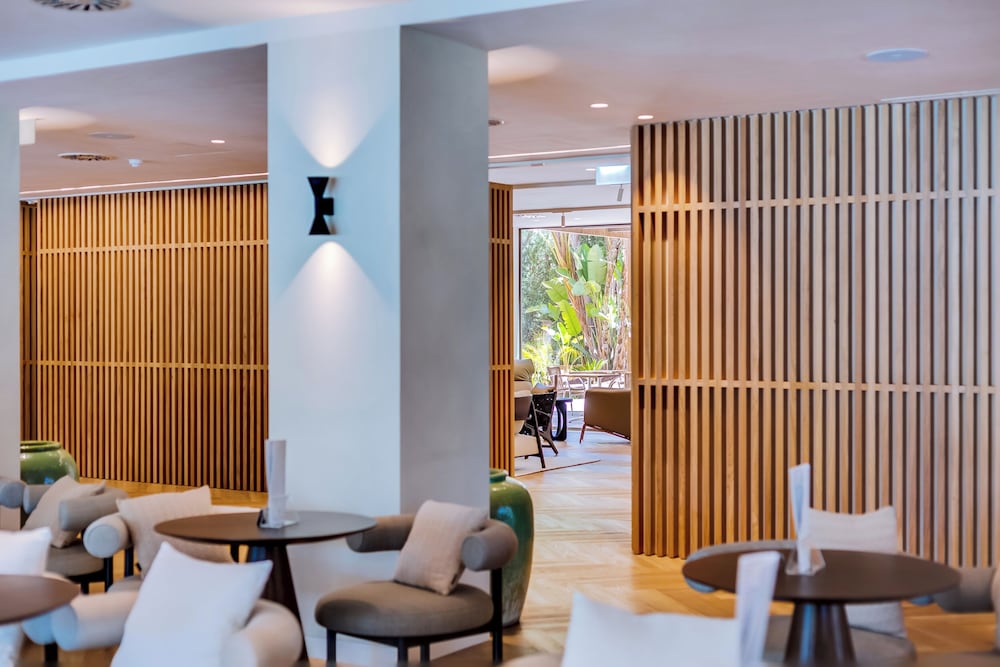 Falésia Hotel - Adults Only — Restaurant in Albufeira, Faro