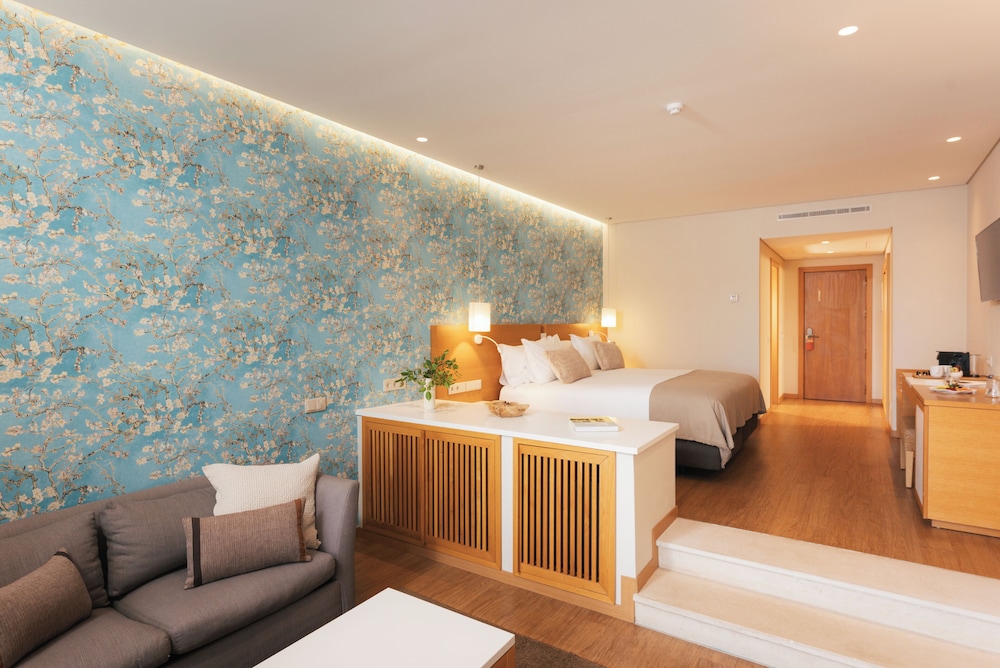 Falésia Hotel - Adults Only — Rooms in Albufeira, Faro