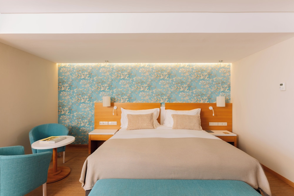 Falésia Hotel - Adults Only — Rooms in Albufeira, Faro