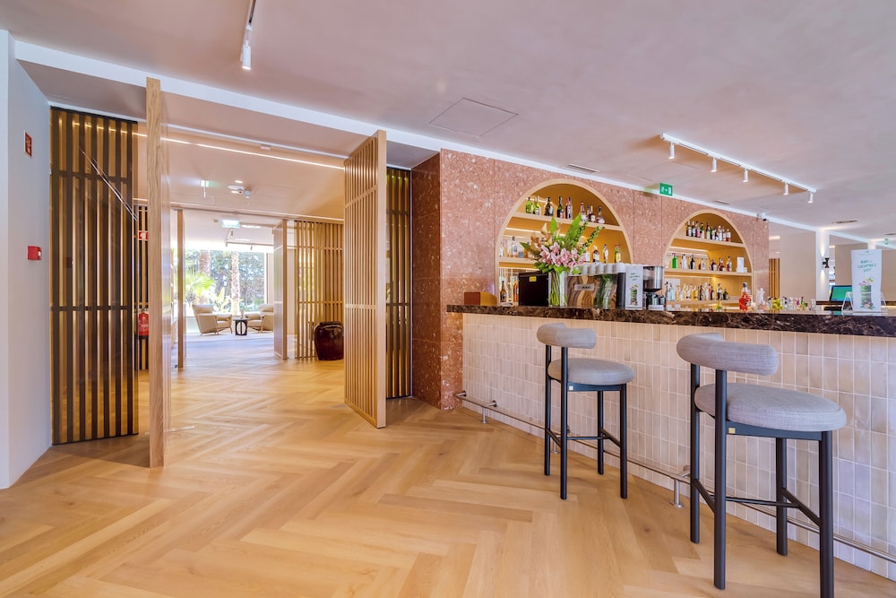 Falésia Hotel - Adults Only — Restaurant in Albufeira, Faro