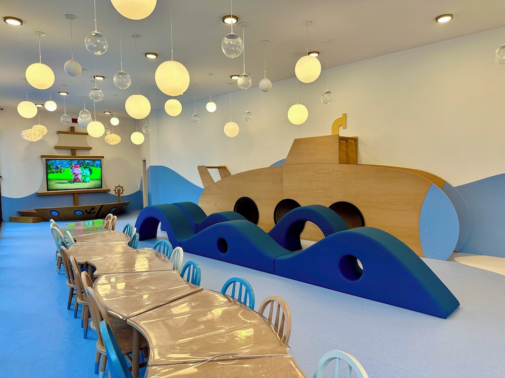 Blue Wave Suite Hotel - All Inclusive — Attractions for children in Alanya