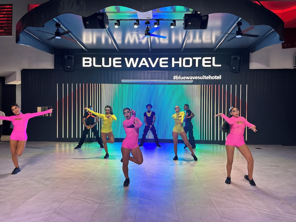 Blue Wave Suite Hotel - All Inclusive — Sports & recreation in Alanya