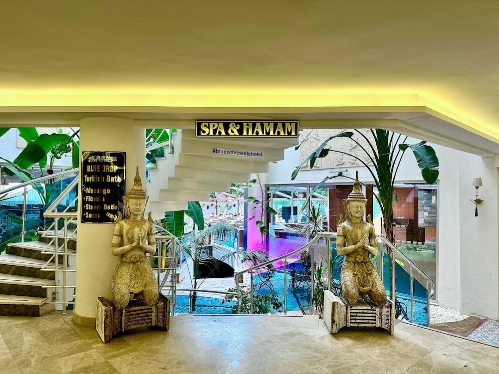 Blue Wave Suite Hotel - All Inclusive — Spa in Alanya