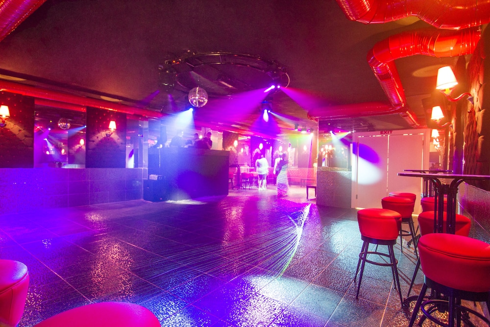 Blue Wave Suite Hotel - All Inclusive — Restaurant & bars in Alanya
