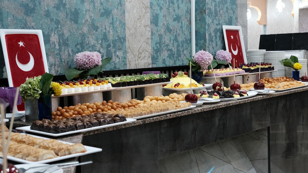 Monte Carlo Hotel - All Inclusive — Restaurant & bars in Alanya